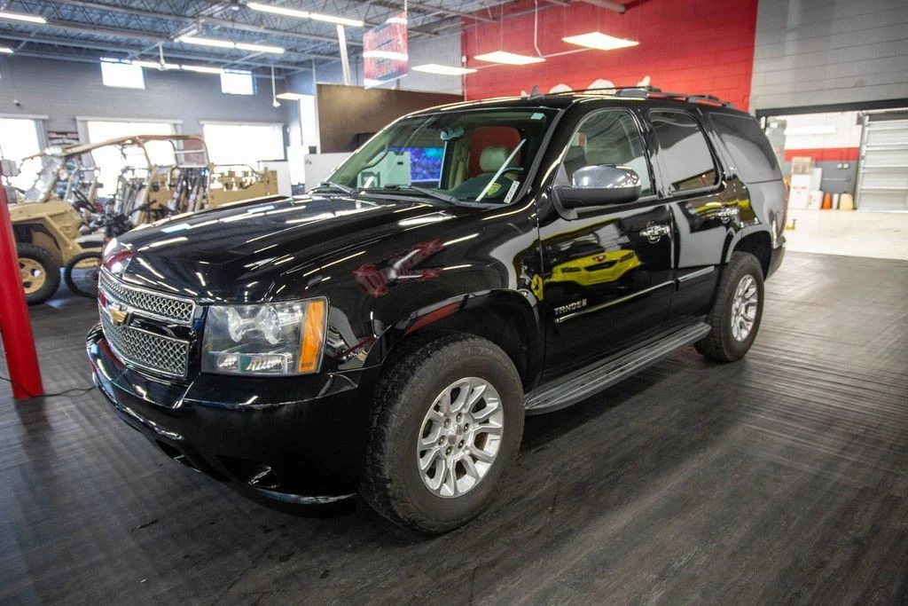 2008 Chevrolet Tahoe 3rd Gen - Image 2 of 9