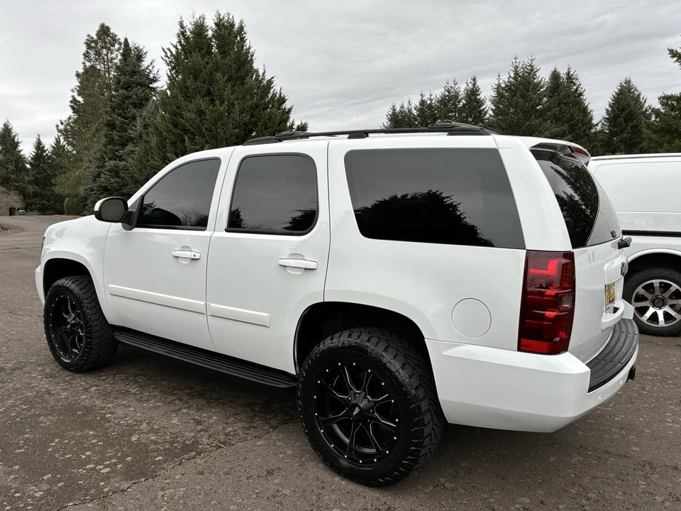 2008 Chevrolet Tahoe 3rd Gen - Image 5 of 12