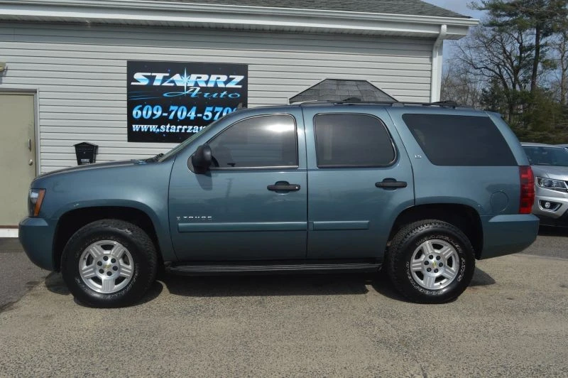 2008 Chevrolet Tahoe 3rd Gen - Image 2 of 12