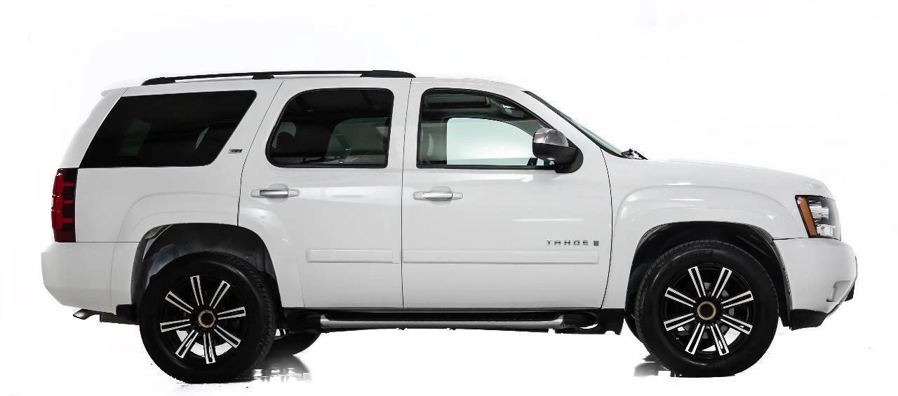2008 Chevrolet Tahoe 3rd Gen - Image 5 of 21