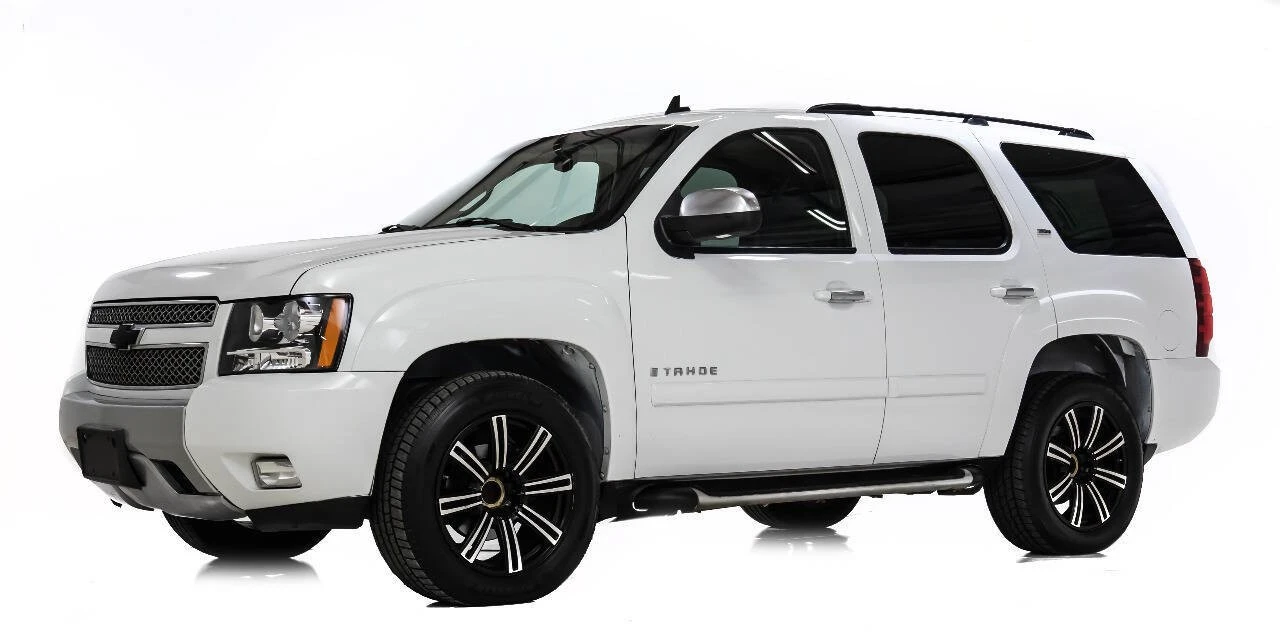 2008 Chevrolet Tahoe 3rd Gen - Image 2 of 12