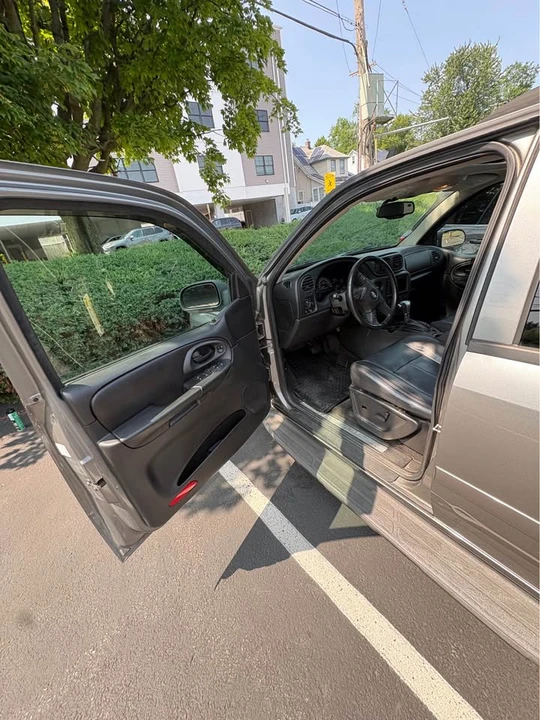 2008 Chevrolet Trailblazer - Image 10 of 15