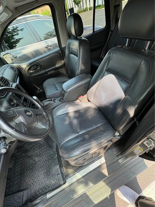 2008 Chevrolet Trailblazer - Image 11 of 15