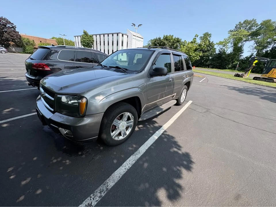 2008 Chevrolet Trailblazer - Image 2 of 15