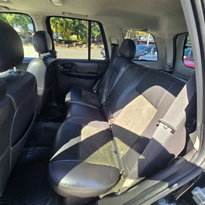 2008 Chevrolet Trailblazer - Image 9 of 17