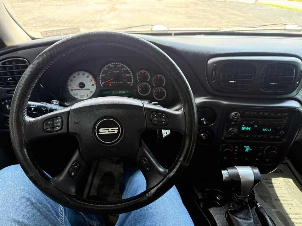 2008 Chevrolet Trailblazer - Image 10 of 16