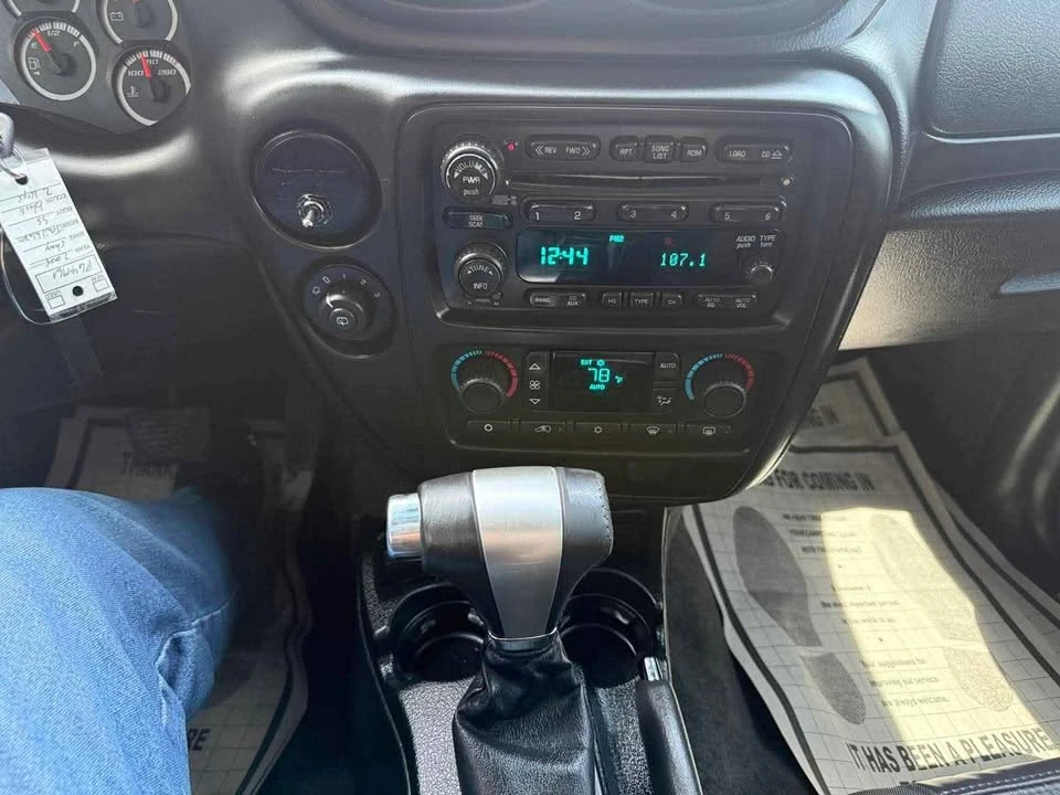 2008 Chevrolet Trailblazer - Image 11 of 16