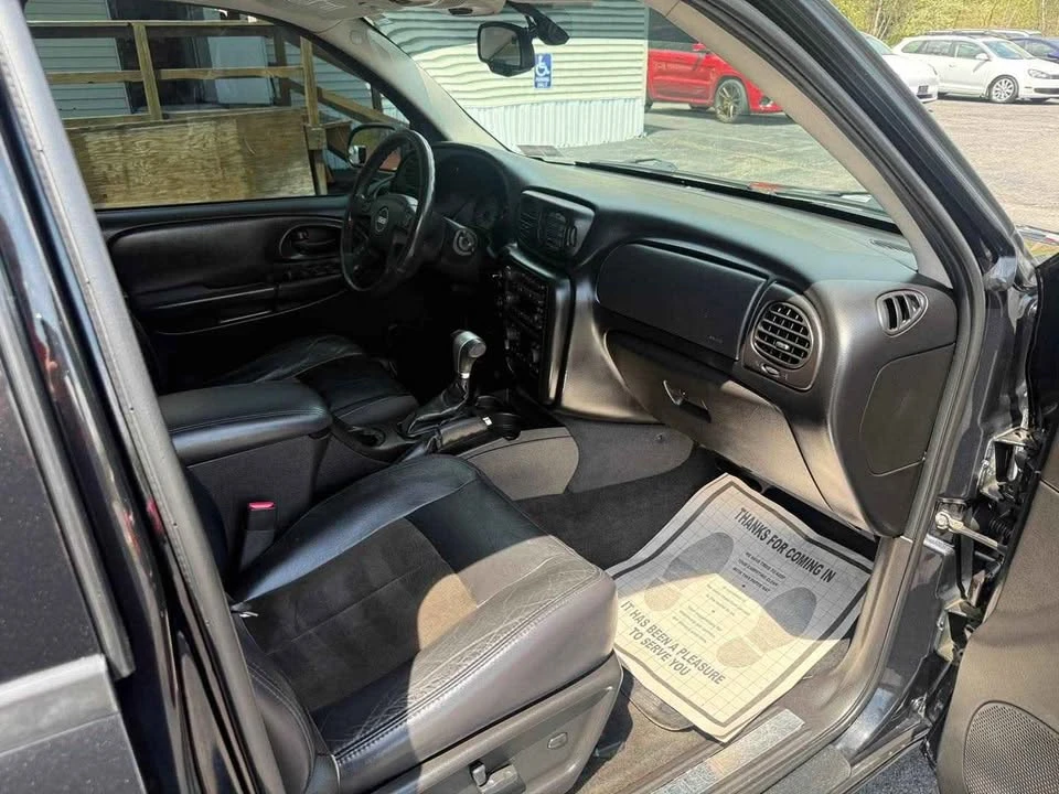 2008 Chevrolet Trailblazer - Image 12 of 16