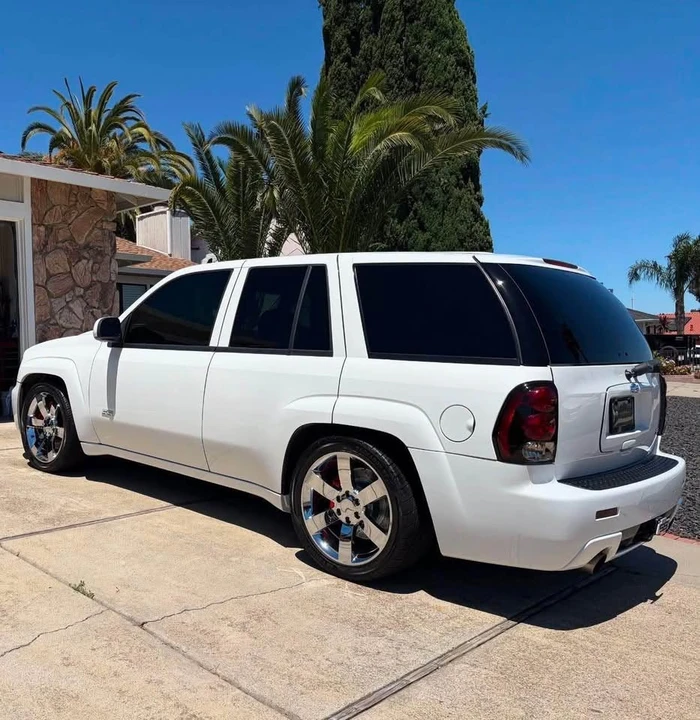 2008 Chevrolet Trailblazer - Image 2 of 6