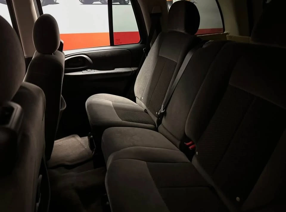2008 Chevrolet Trailblazer - Image 9 of 9