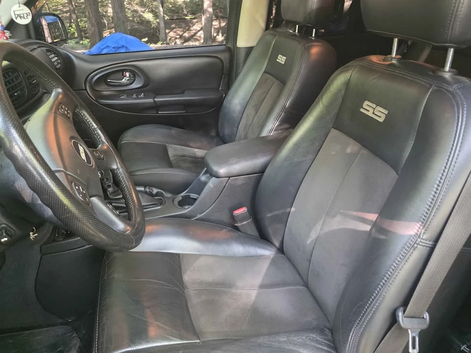 2008 Chevrolet Trailblazer - Image 2 of 3