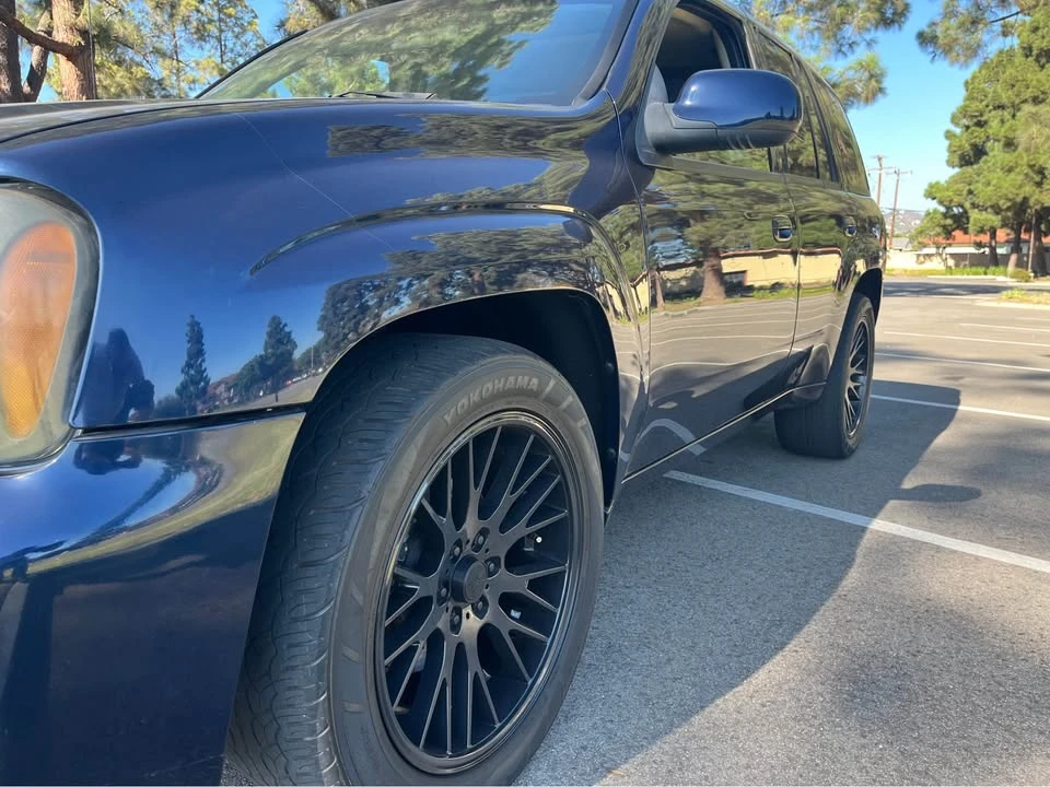 2008 Chevrolet Trailblazer - Image 2 of 8