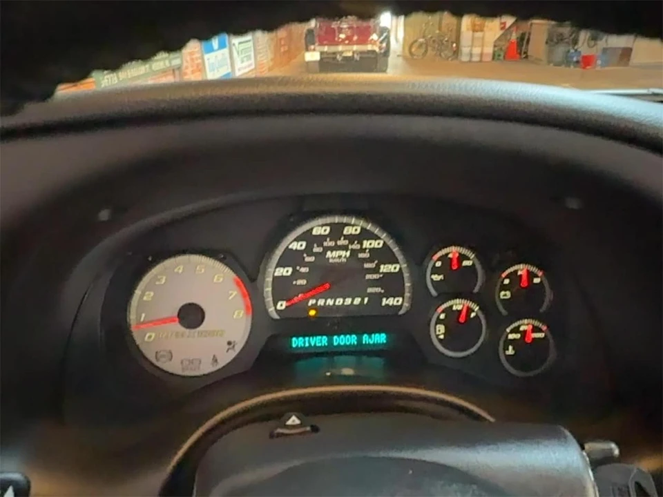 2008 Chevrolet Trailblazer - Image 18 of 31
