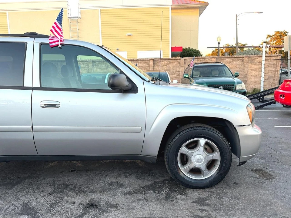 2008 Chevrolet Trailblazer - Image 15 of 21
