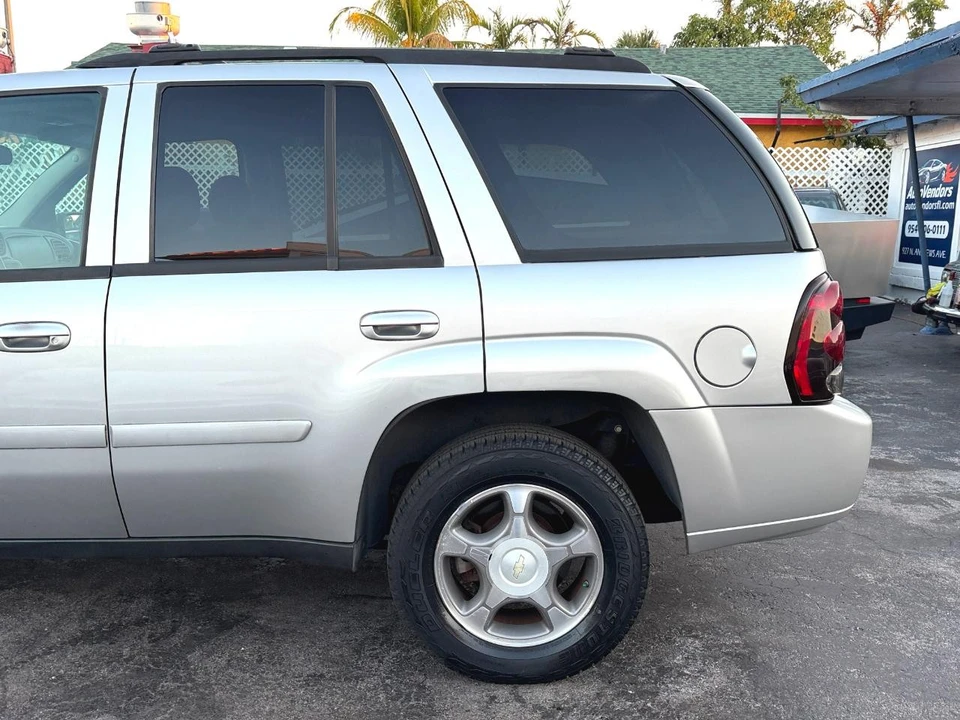 2008 Chevrolet Trailblazer - Image 13 of 21