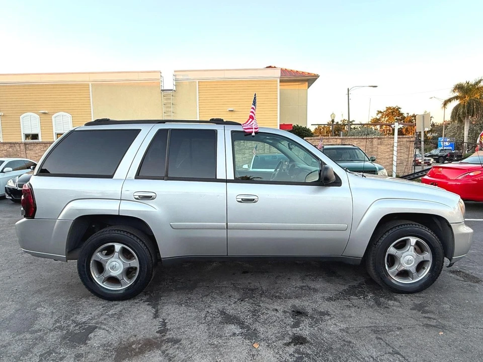 2008 Chevrolet Trailblazer - Image 14 of 21
