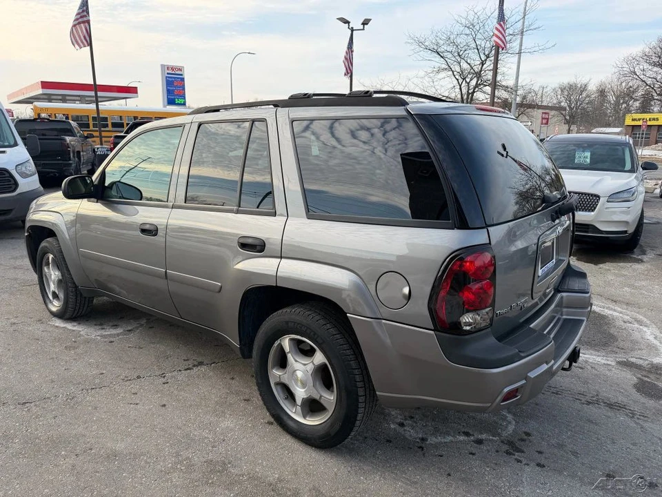 2008 Chevrolet Trailblazer - Image 3 of 12