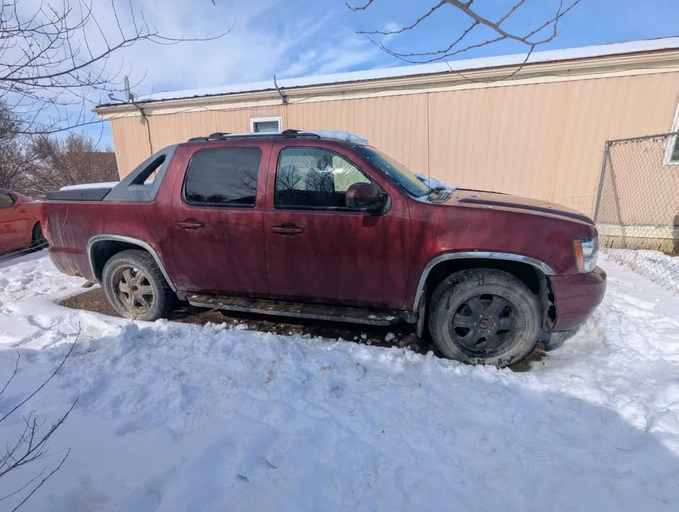 2008 Chevrolet Avalanche - Image 2 of 7