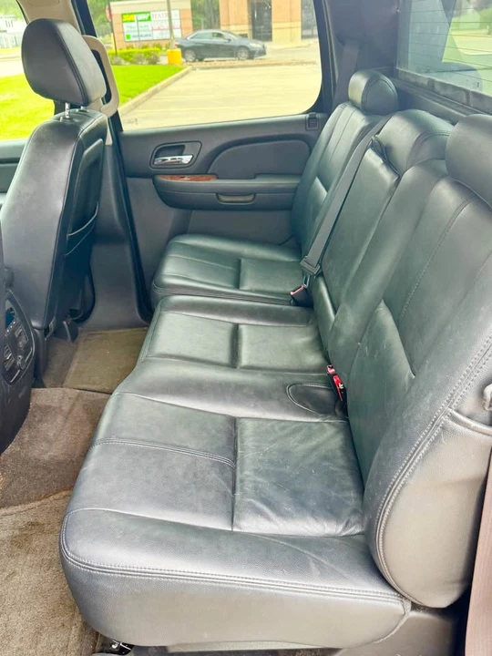 2008 Chevrolet Avalanche - Image 6 of 7