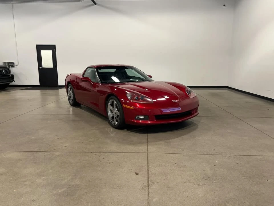 2008 Chevrolet Corvette C6 - Image 2 of 17