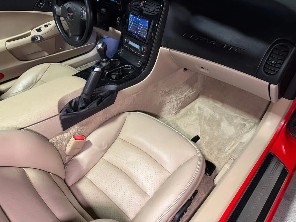 2008 Chevrolet Corvette C6 - Image 15 of 17