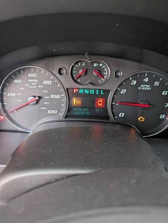 2008 Chevrolet Equinox - Image 2 of 9