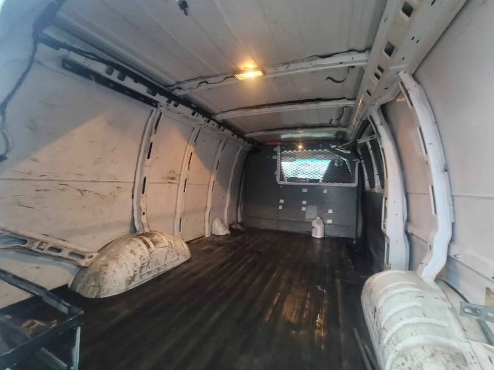 2008 Chevrolet Express - Image 3 of 15