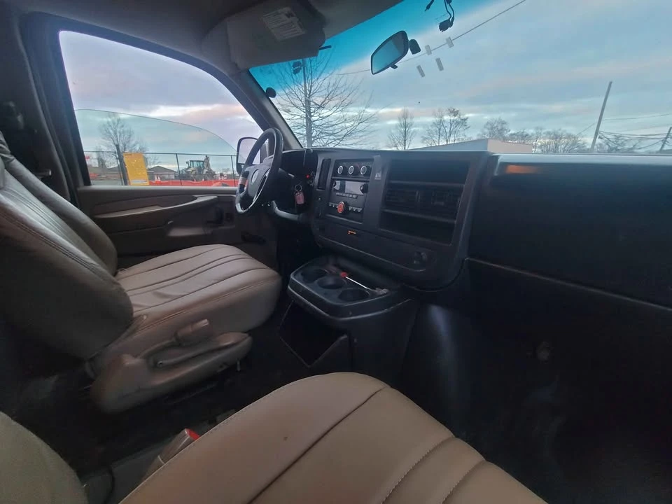 2008 Chevrolet Express - Image 6 of 15