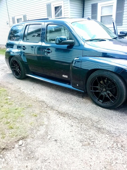 2008 Chevrolet HHR - Image 2 of 10