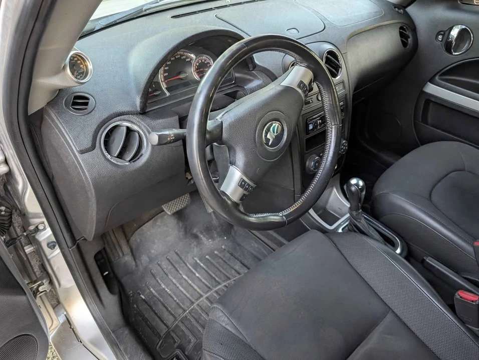 2008 Chevrolet HHR - Image 8 of 13