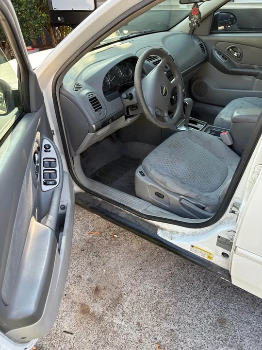 2008 Chevrolet Malibu - Image 9 of 11