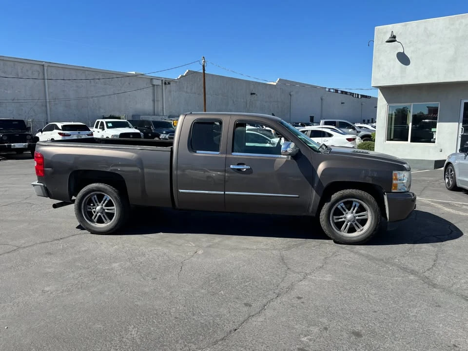 2008 Chevrolet Silverado 2nd Gen - Image 2 of 14