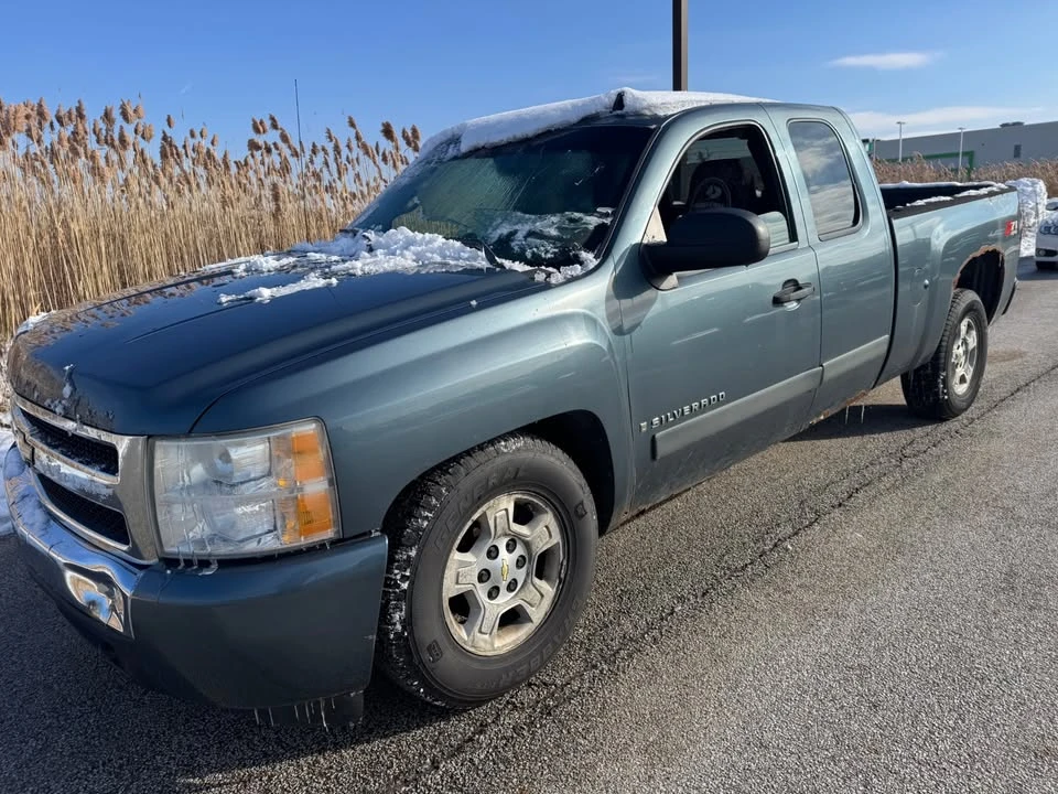 2008 Chevrolet Silverado 2nd Gen - Image 2 of 10