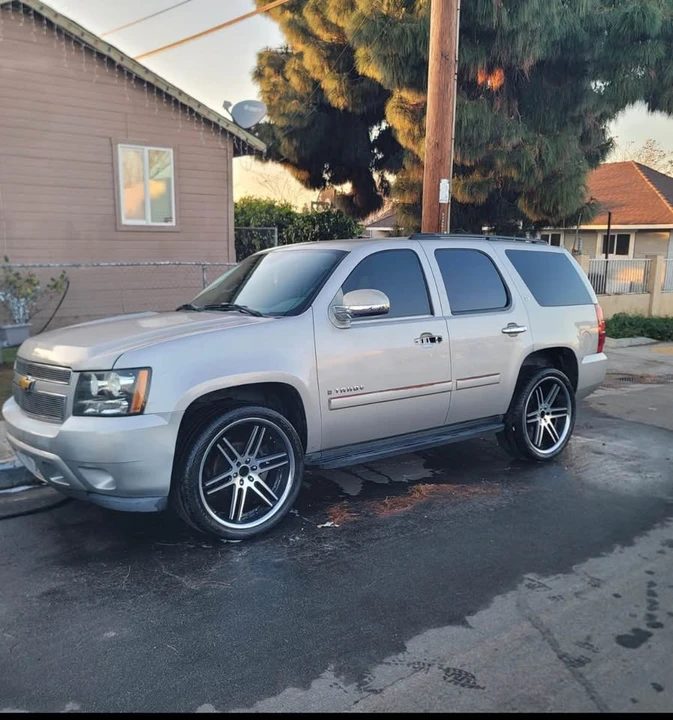 2008 Chevrolet Tahoe 3rd Gen - Image 4 of 4