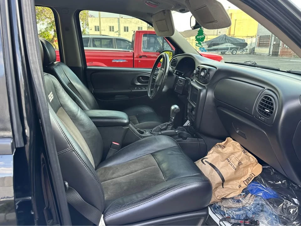 2008 Chevrolet Trailblazer - Image 12 of 13