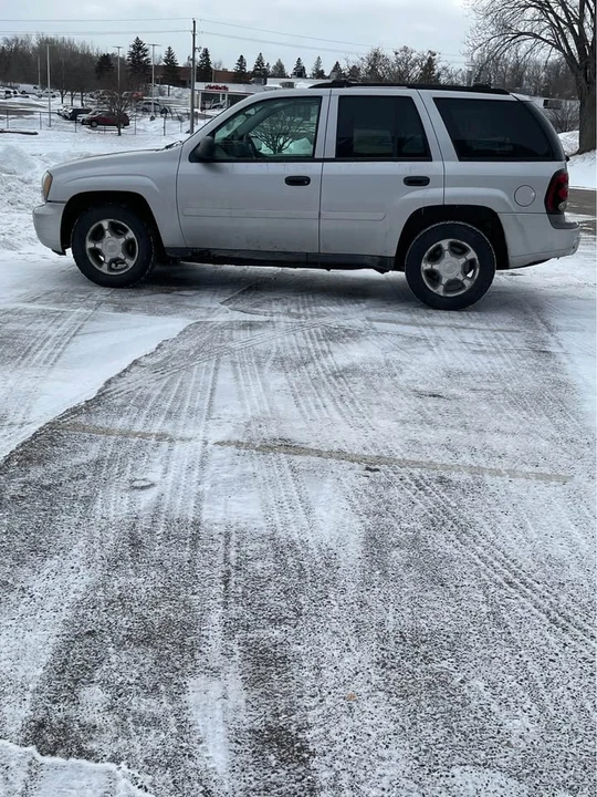 2008 Chevrolet Trailblazer - Image 3 of 12