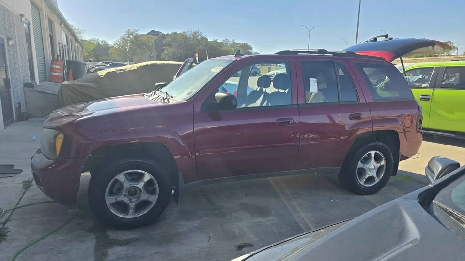 2008 Chevrolet Trailblazer - Image 7 of 19