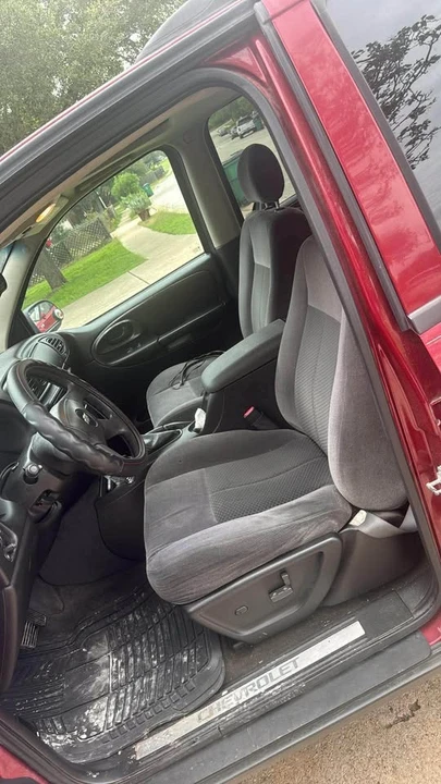 2008 Chevrolet Trailblazer - Image 7 of 9
