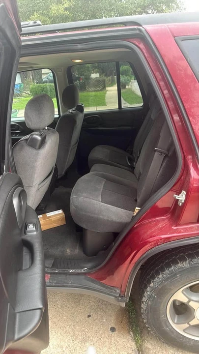 2008 Chevrolet Trailblazer - Image 9 of 9