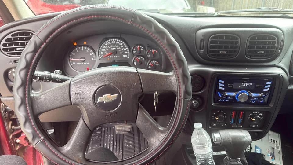 2008 Chevrolet Trailblazer - Image 8 of 9