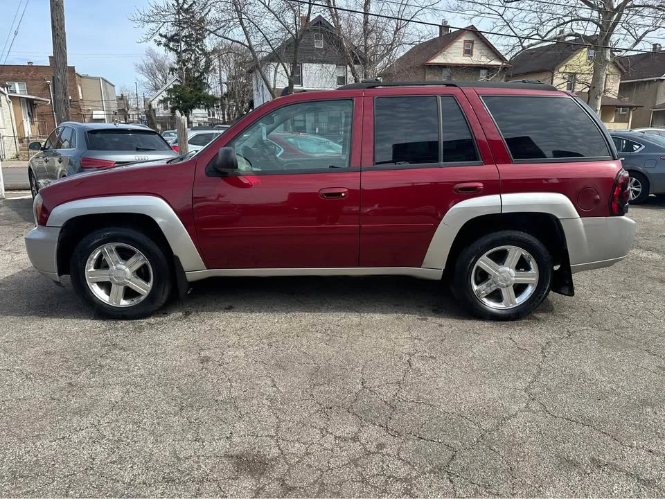 2008 Chevrolet Trailblazer - Image 2 of 11