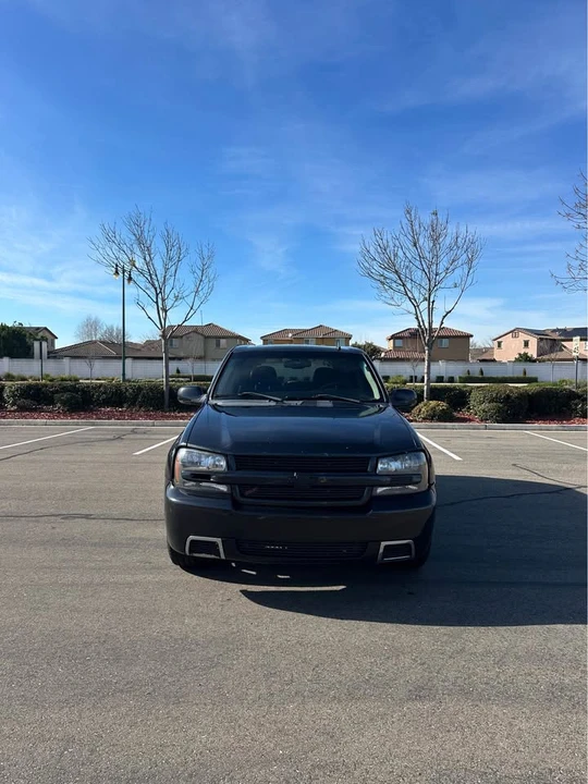 2008 Chevrolet Trailblazer - Image 2 of 12