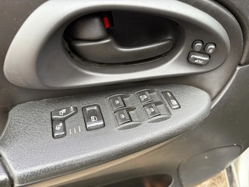 2008 Chevrolet Trailblazer - Image 19 of 20
