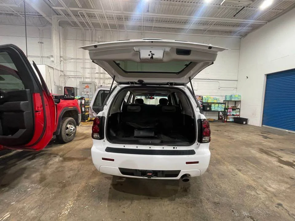 2008 Chevrolet Trailblazer - Image 12 of 16