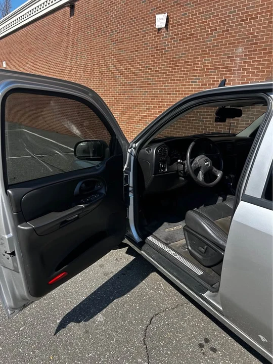 2008 Chevrolet Trailblazer - Image 11 of 17