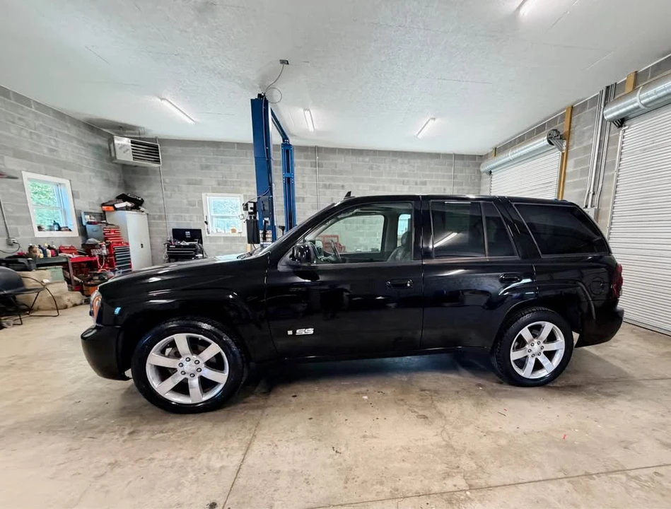 2008 Chevrolet Trailblazer - Image 2 of 13