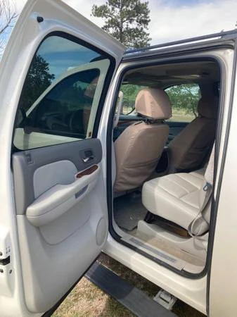 2008 Chevrolet Avalanche - Image 7 of 28
