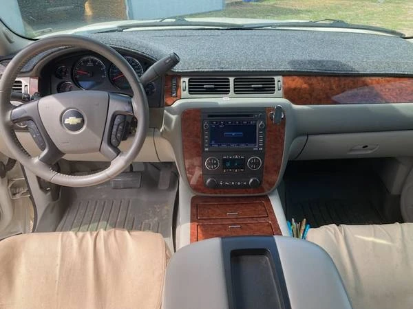 2008 Chevrolet Avalanche - Image 10 of 28