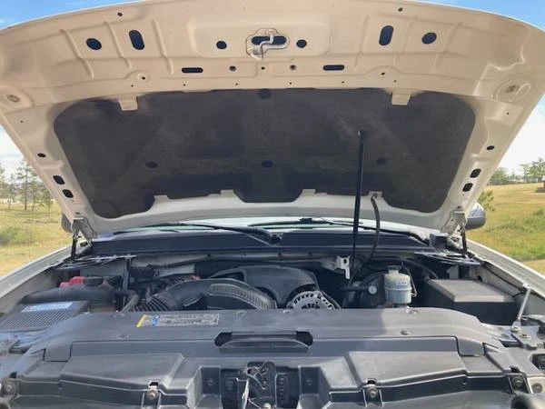 2008 Chevrolet Avalanche - Image 12 of 28
