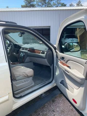 2008 Chevrolet Avalanche - Image 8 of 28